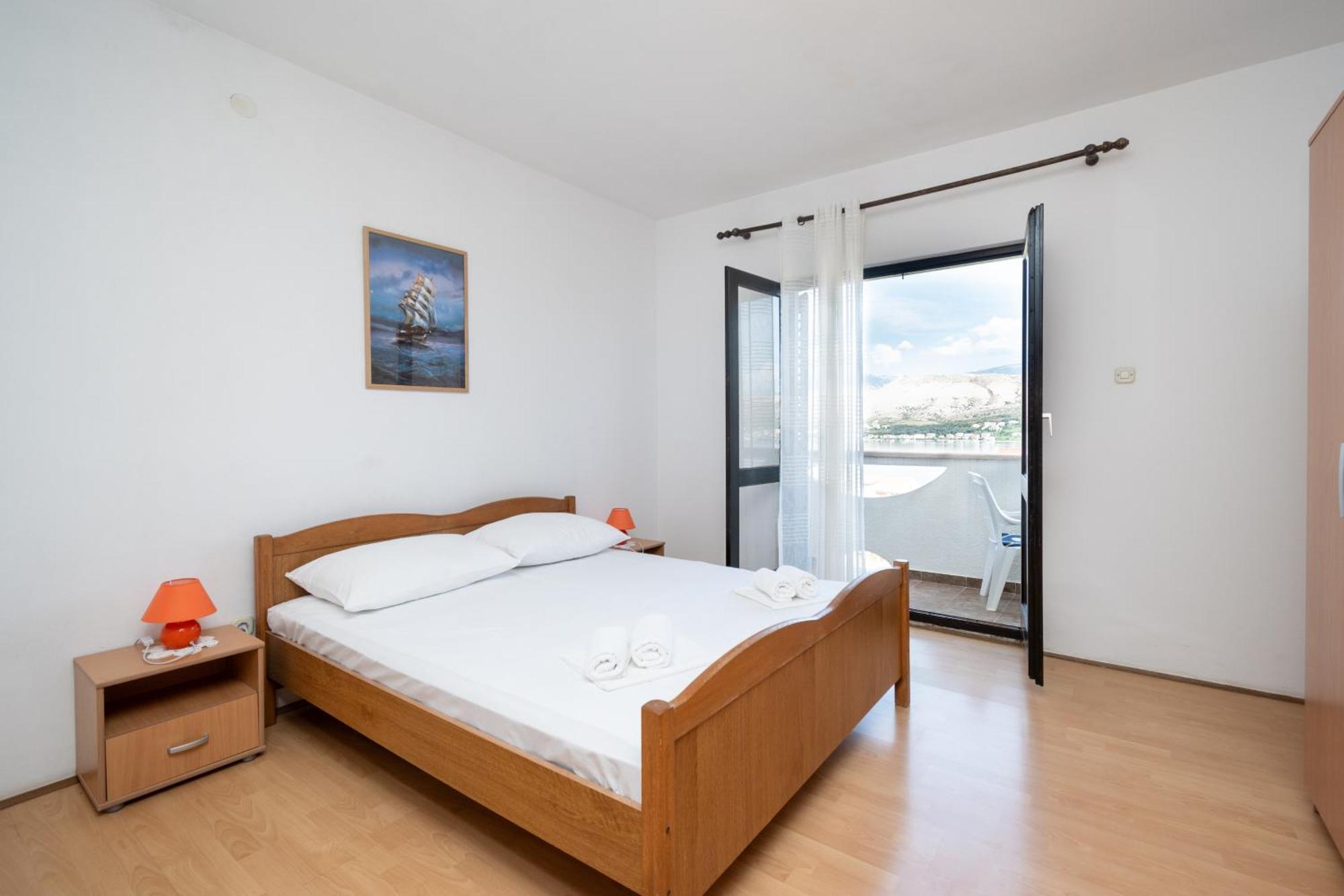 Apartments With A Parking Space Pag - 15765 Pag Town Bagian luar foto